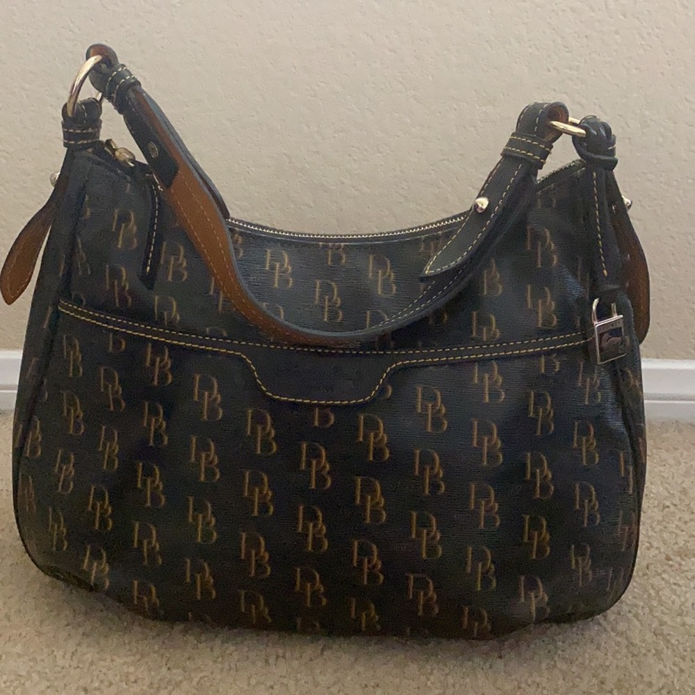 Dooney & Bourke bag